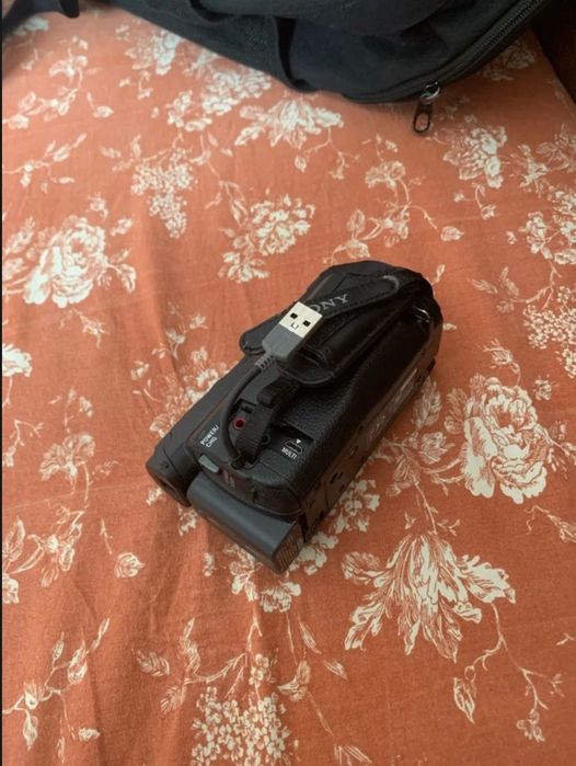 SONY HDR-PJ810 mała lekka kamera, wbudowany projektor, jak gimbal