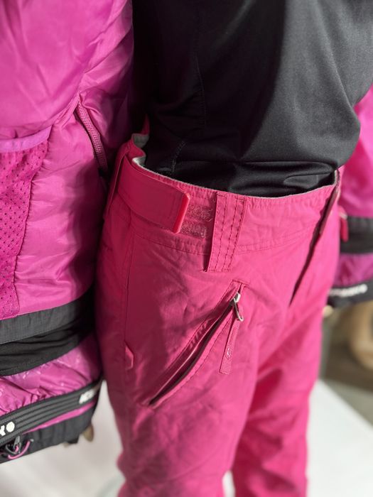 Костюм жіночий для лиж та сновборду гарному стані  М