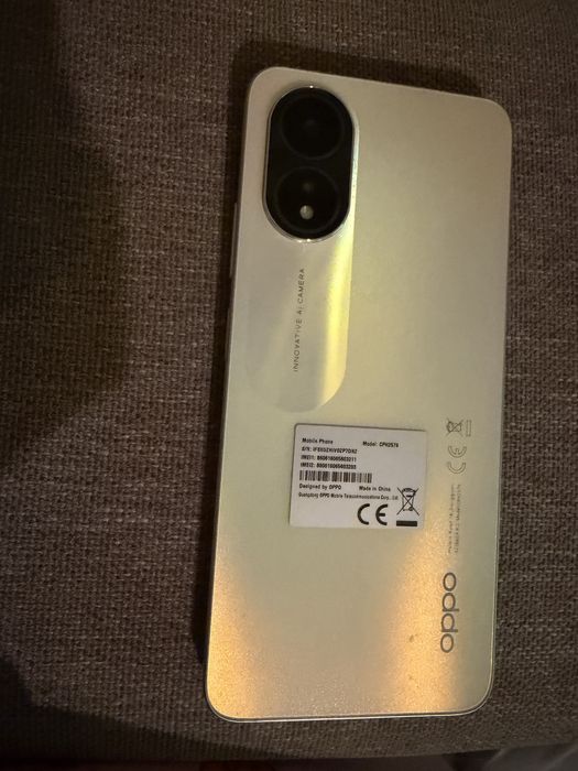 Oppo A18.