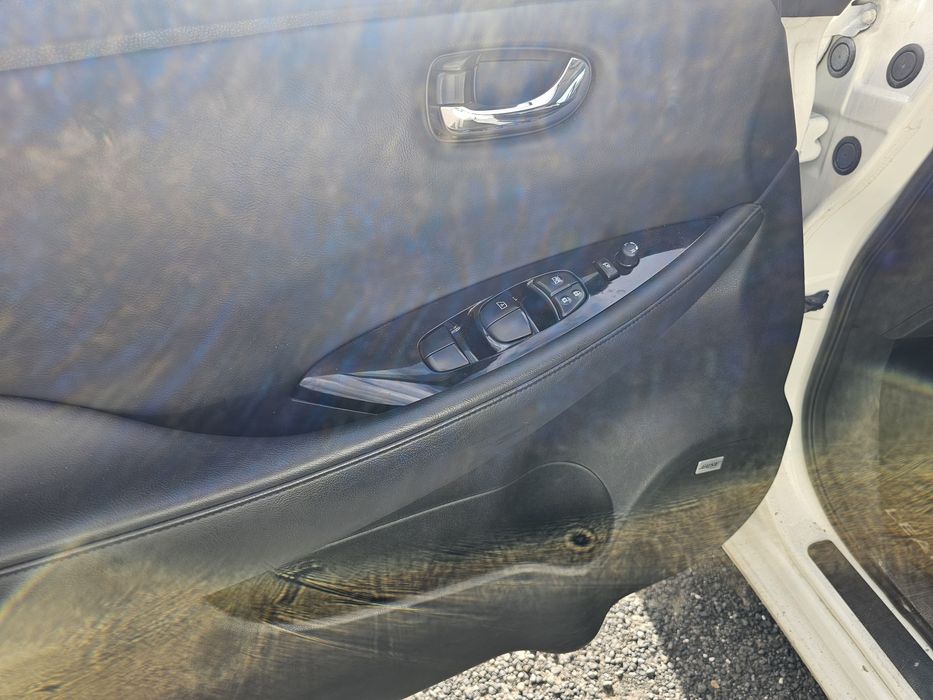 Nissan leaf Acenta 30kwh