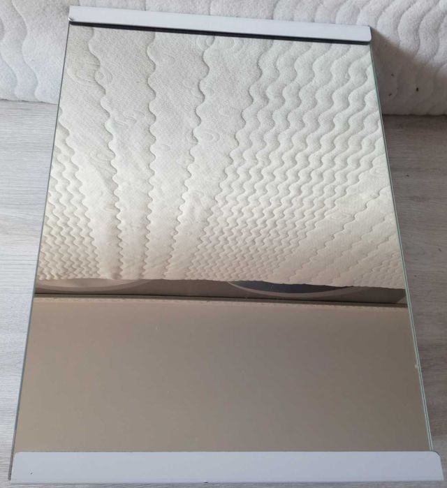 szafka łazienkowa z lustrem