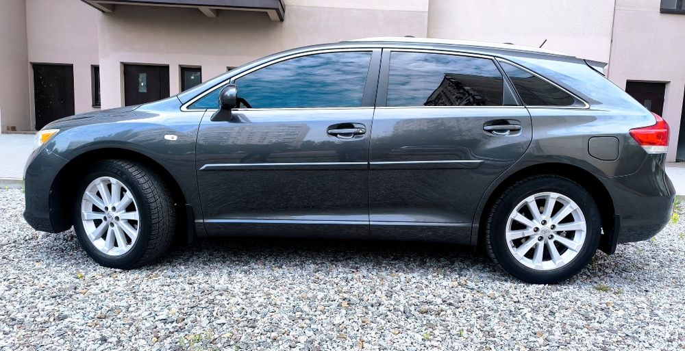 Продам Toyota Venza  газ, бензин.