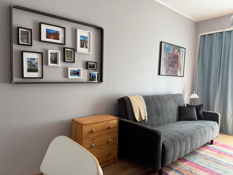 Nowoczesne studio 25 m² w Centrum Chorzowa – Blisko Parku Śląskiego