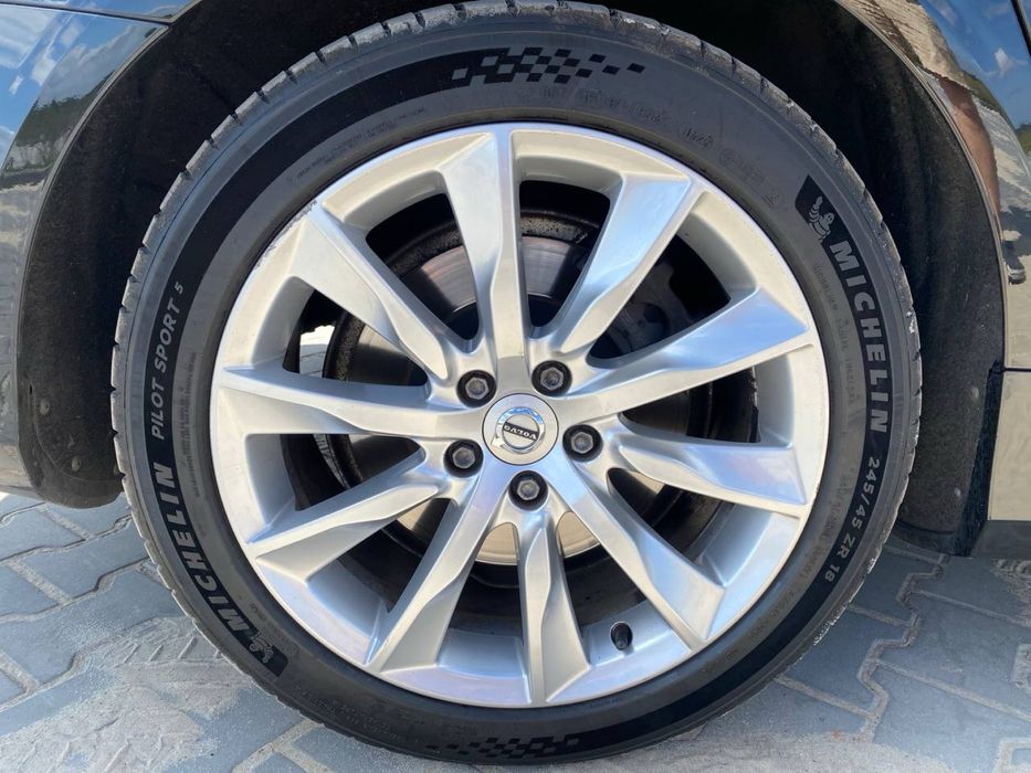 Volvo v 90 продам гарне авто