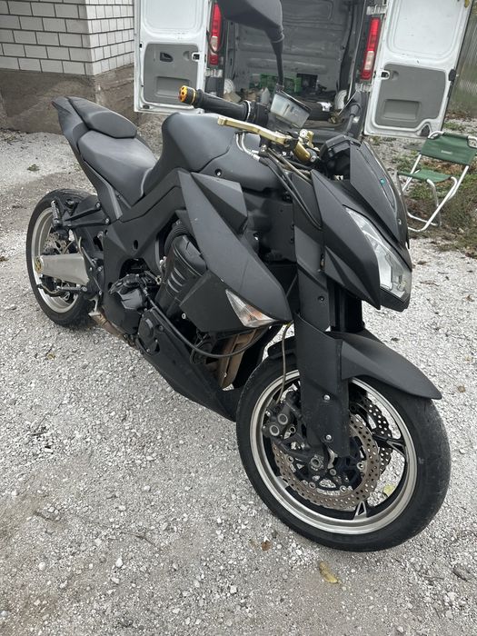 Розбор Kawasaki Z1000 10-13год фара пластик морда в сборе