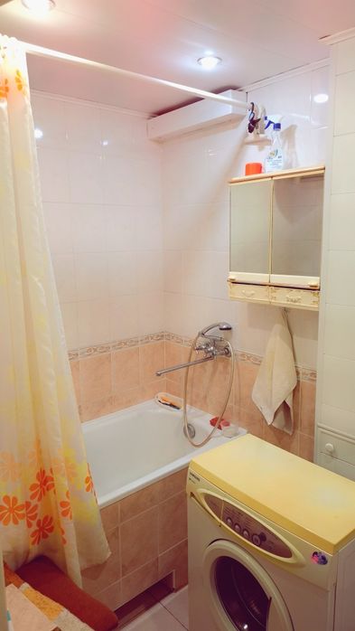 Чудова квартира. ЦУМ.5місць.Тривалий термін.Робимо документи.