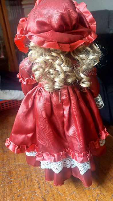 Boneca de porcelana