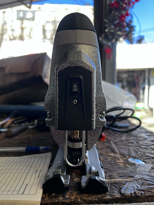 Продам електролобзик Элпром