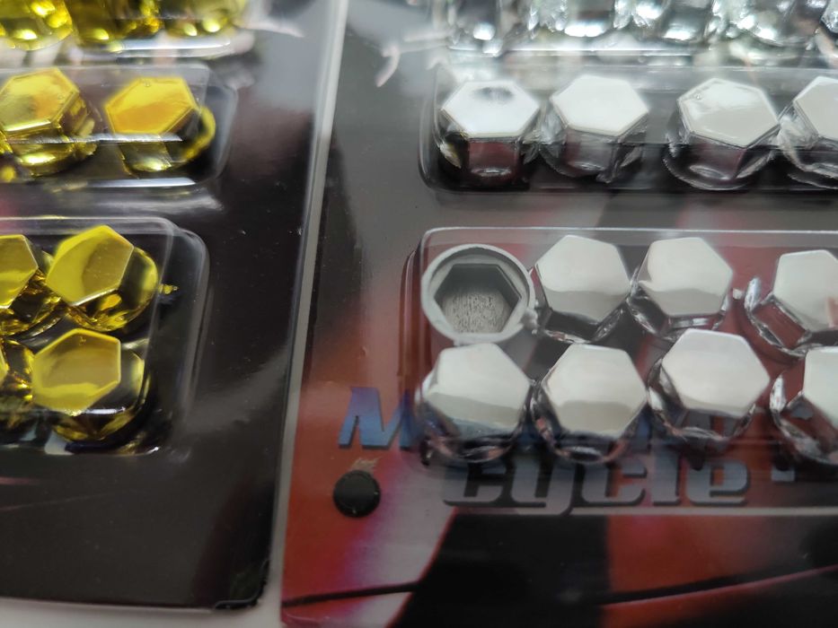 Tampas para parafusos de moto