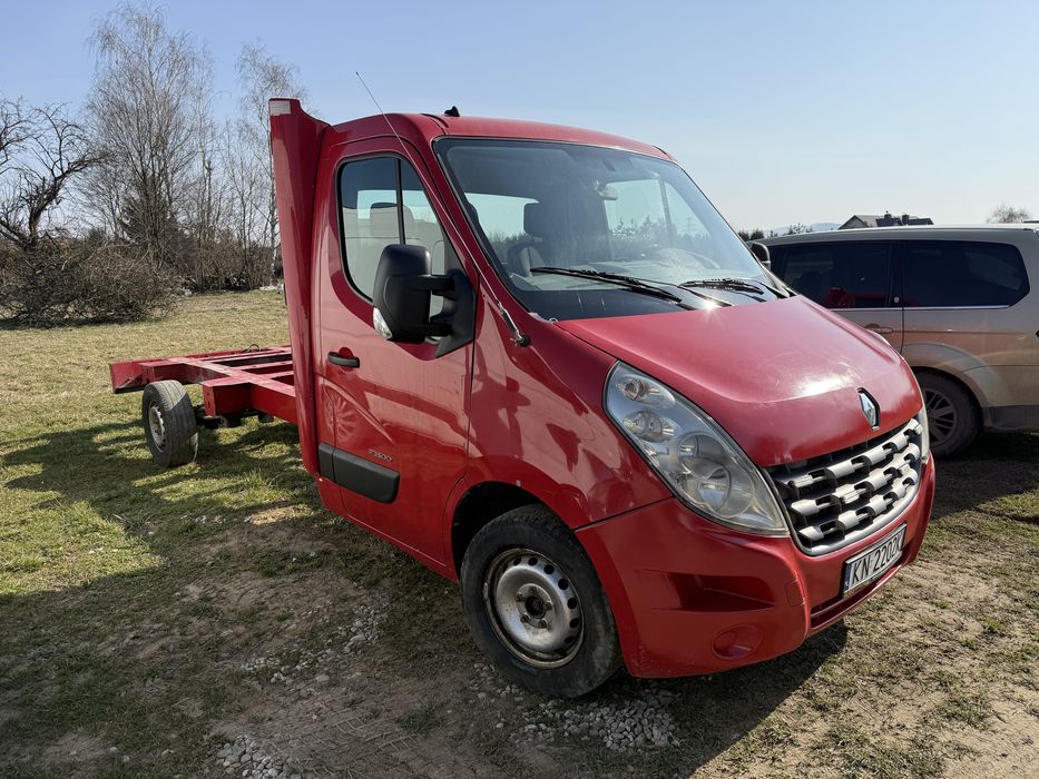 Renault master 2.3 125km ** uszkodzona rama