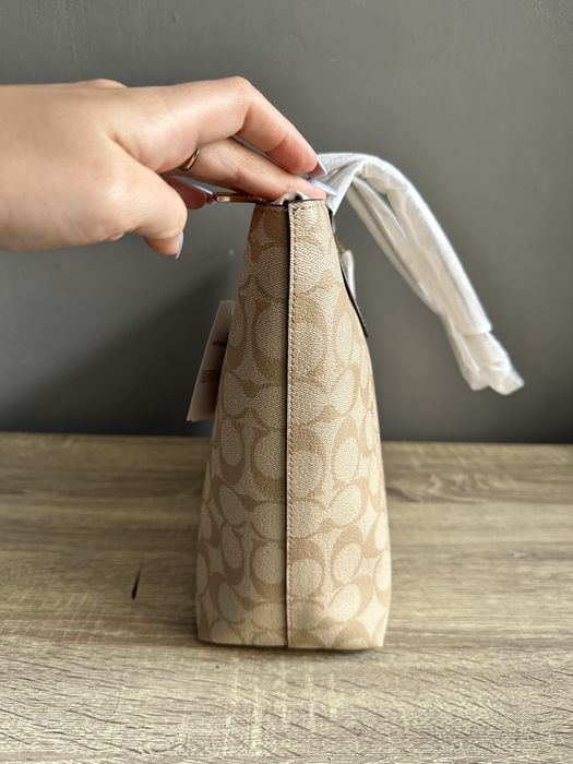 Сумка шопер Coach Zip Tote коричнева/бежева