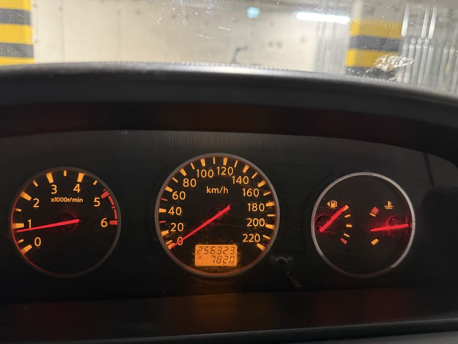 Nissan X - Trail 4:4 / 6 P
