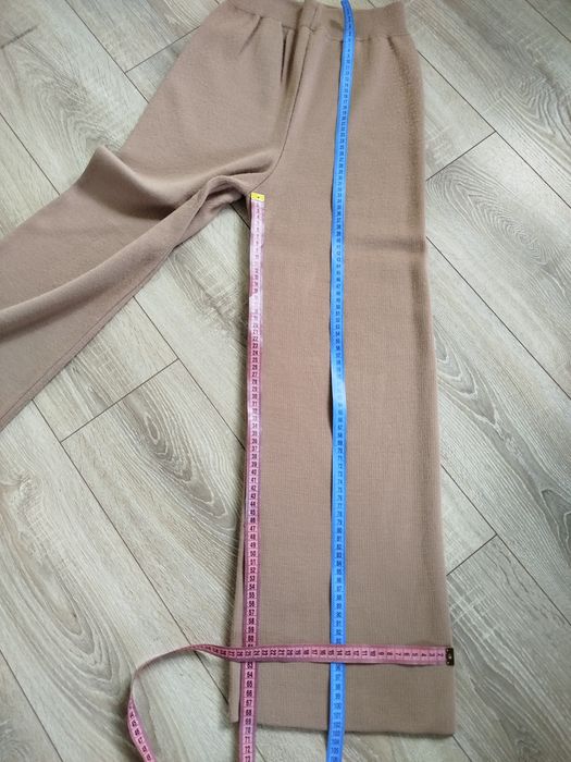 Жіночий в'язаний костюм оверсайз з штанами палаццо в ідеальному стані