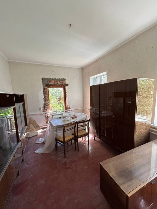 Частина будинку, одноповерховий з горищем. Зупинка близько! 32676