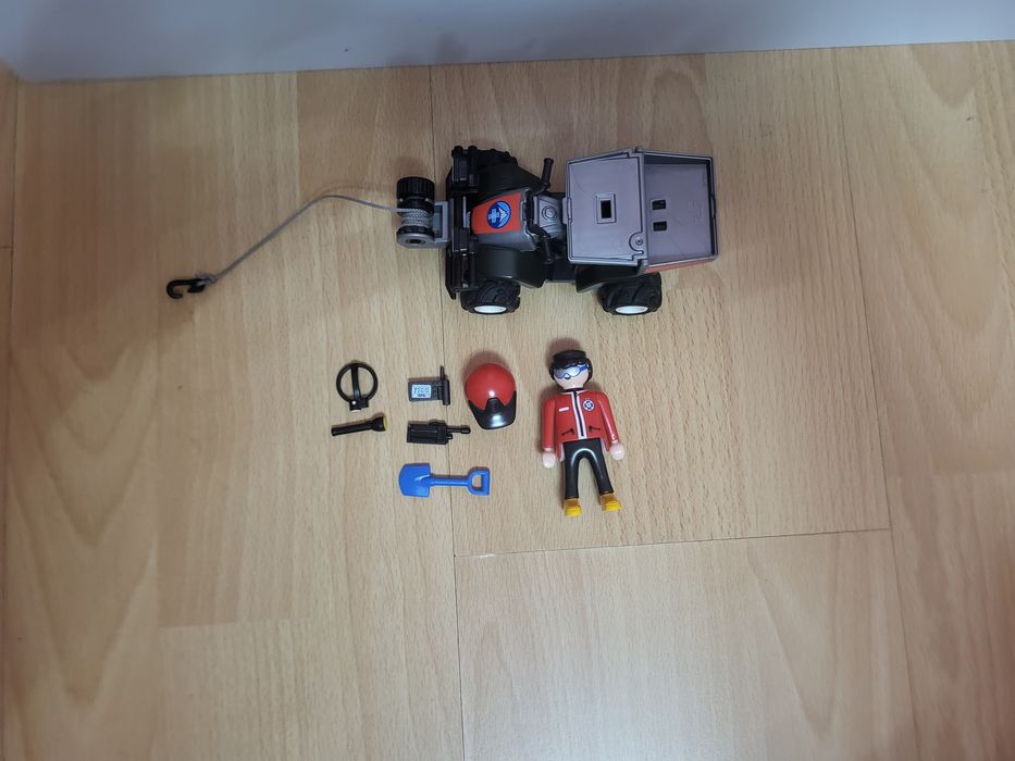 Playmobil quad ratowniczy