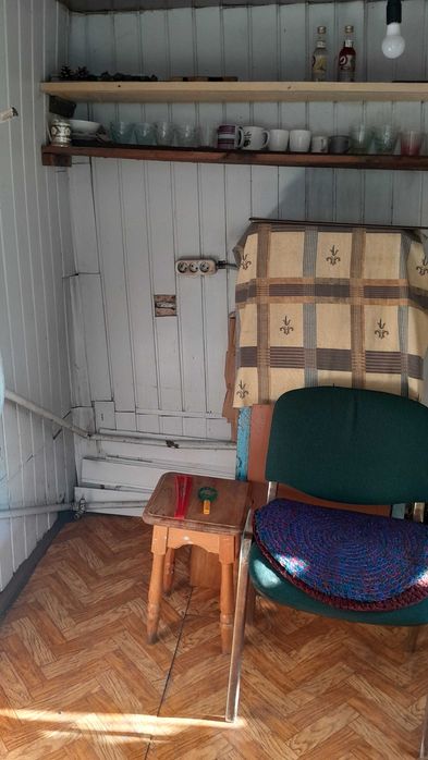 Аренда киоска, первые 3 мес. по 1700 гр. Запорожье,пр.Моторостроителей