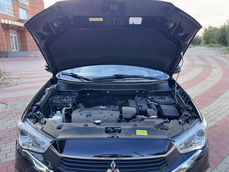 Продам Mitsubishi Outlander Sport 2017 года АКПП 4х4 в отличном состоя