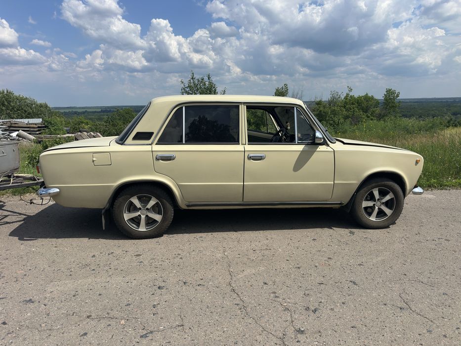 Продам ВАЗ 21011