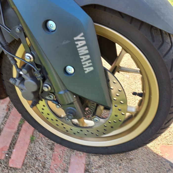 Yamaha XMAX 300 Tech MAX – 2022 – 6300 km – I właściciel