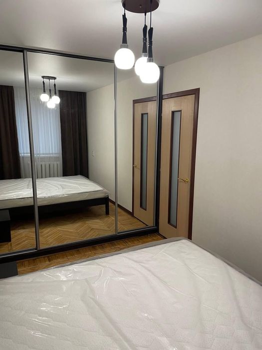 Сдам 2 кв метро Армейская Новые Дома 8000 гр.