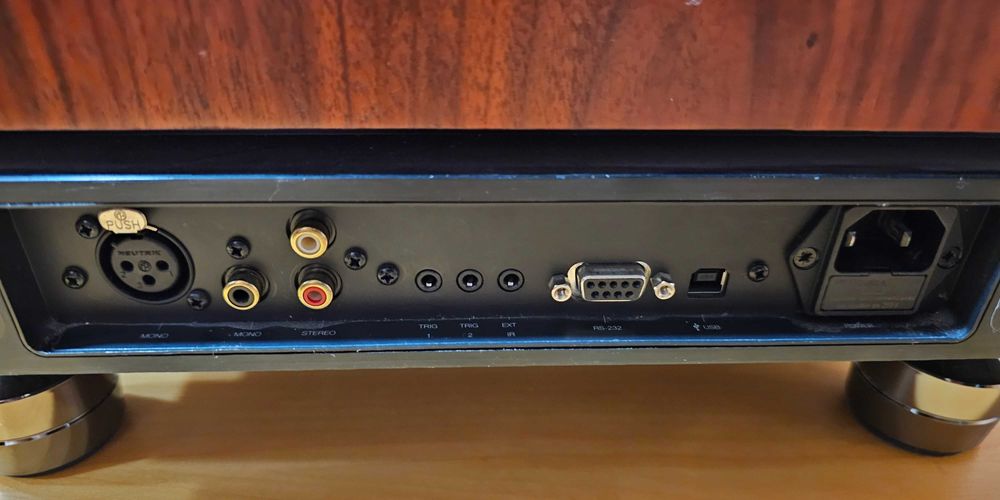 Сабвуфер Subwoofer Bowers & Wilkins DB1