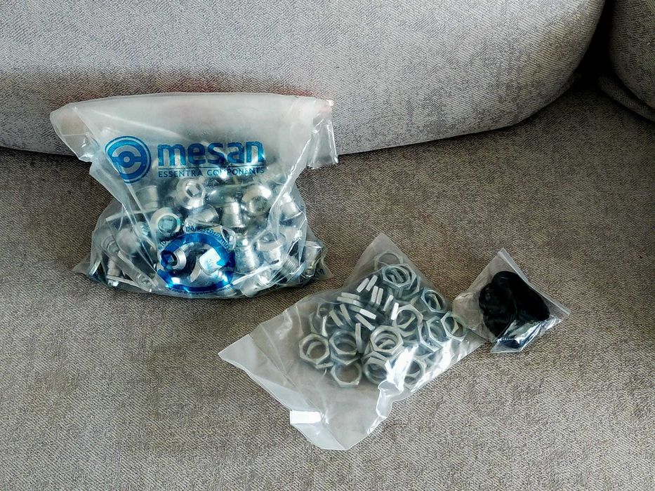 50 peças - Trincos mini quarto de volta com mola