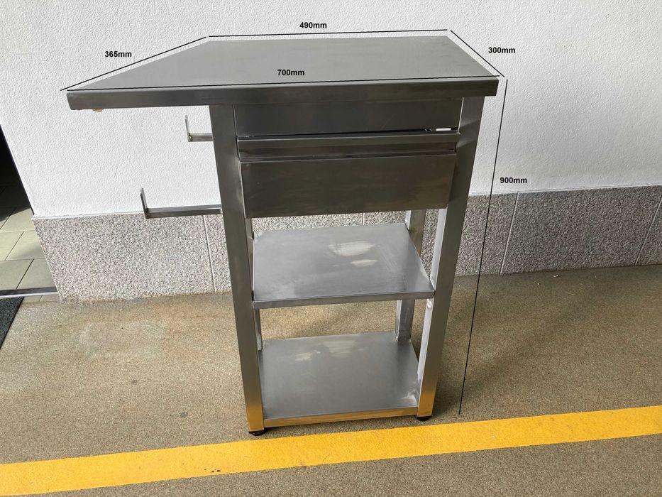 móvel construído em aço inox escaparate bancada