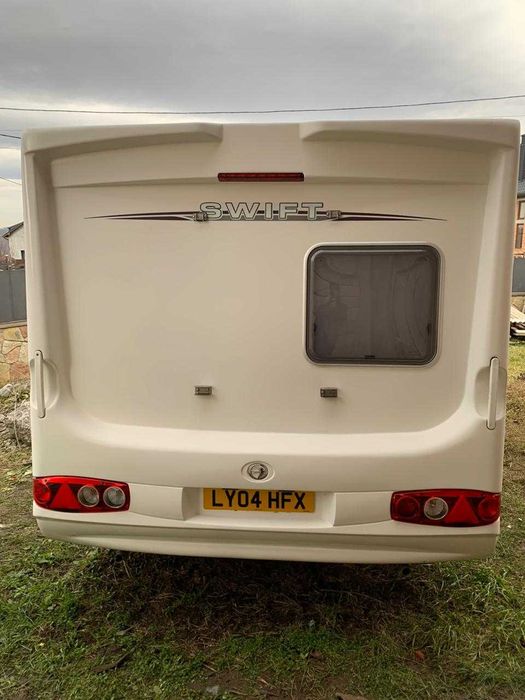 Автодім Swift  2007 рік.  Караван преміум