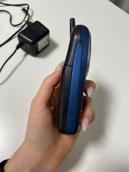 Кнопочный телефон ретро Philips savvy vogue