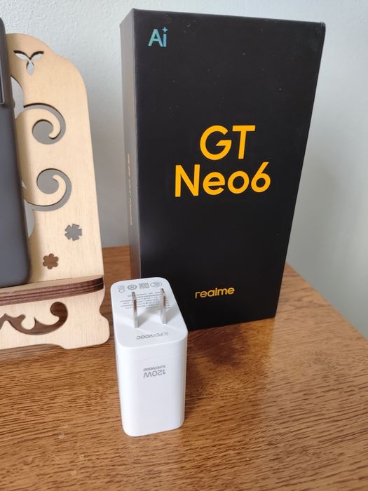 Смартфон Realme Gt neo 6