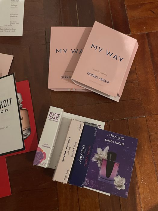 Amostras variadas de perfumes senhora