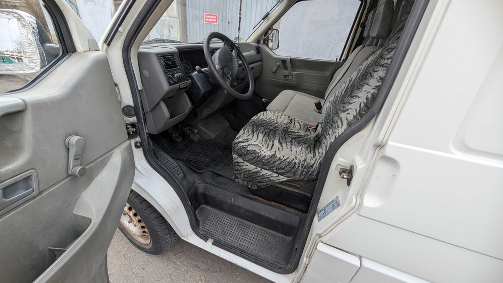 VW T4 bezwypadkowy lakier oryginał