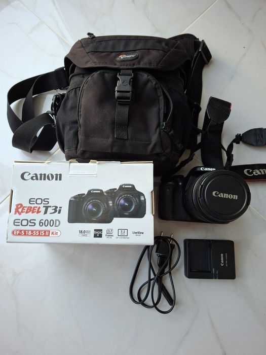 Фотоапарат Canon Rebel T3i б/в