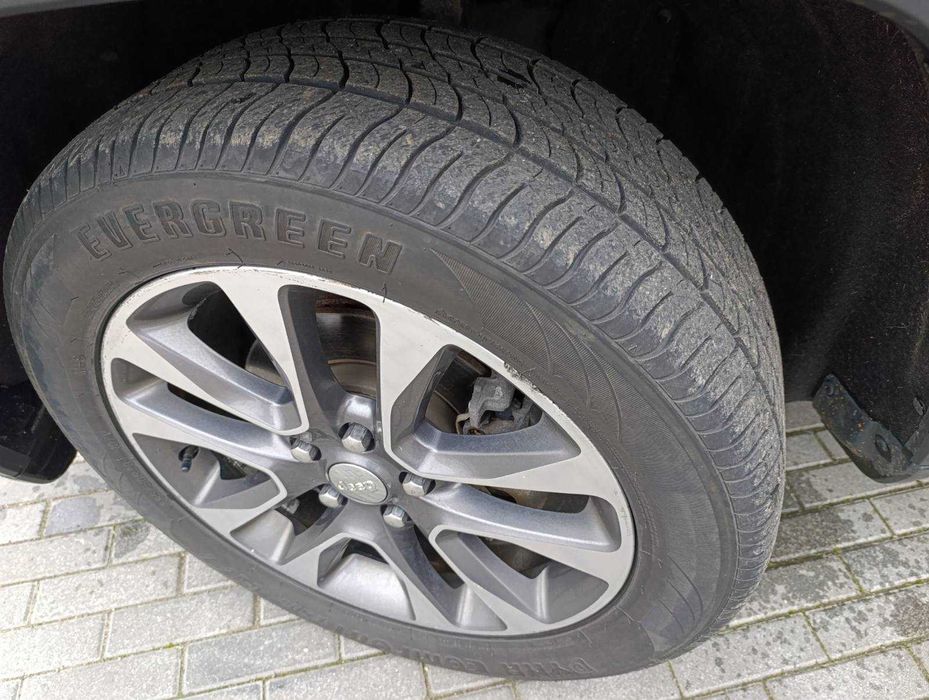 Продам шикарний автомобіль JEEP GRAND CHEROKEE 2015 р. 3.6 бензин