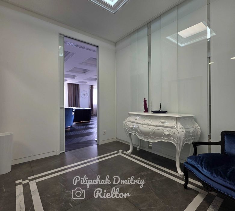 ЖК на Жуковского 3-Г. 265 м². Парк Резиденс Маяк Loft Project IQ House