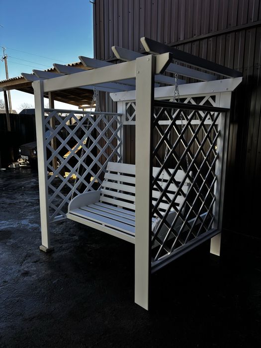 Качеля, гойдалка, пергола