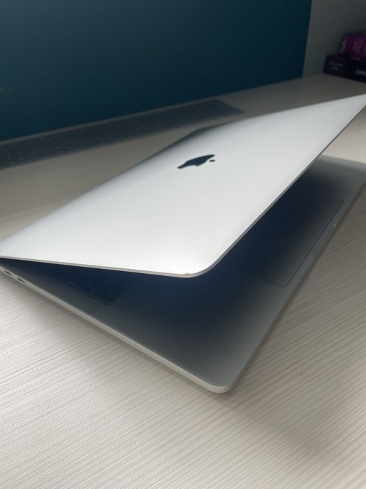 Dla Ciebie wszystko - macbook pro 13 2020 - w kategorii Laptopy