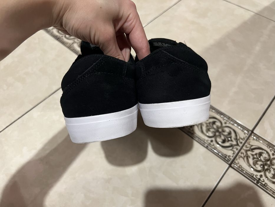 Nike SB Charge Suede.