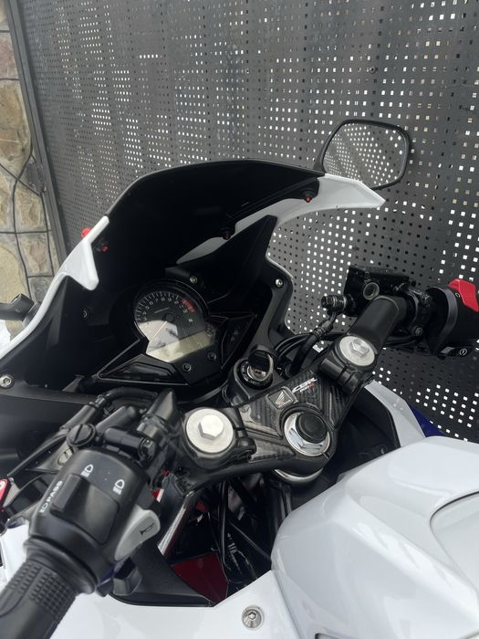 Honda cbr300r 2015 year