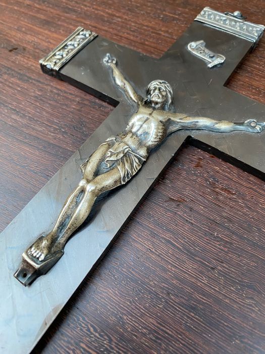 Crucifixo com Cristo em prata Portuguesa contrastada 24 cm Arte Sacra