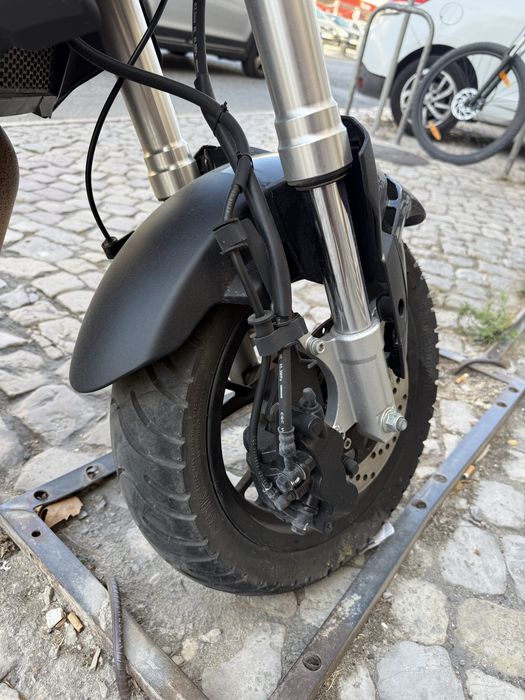 Moto tornado naked