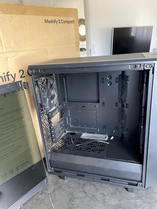 Caixa Torre Fractal Meshify 2 Compact Dark Grey