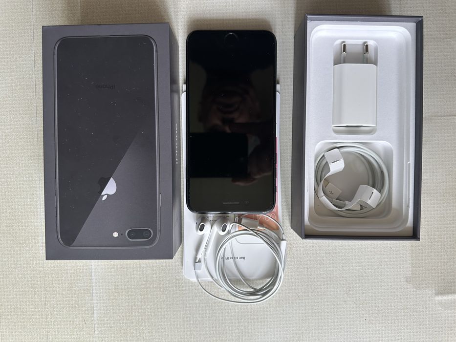 iPhone 8 Plus 64GB Space Gray полная оригинальная комплектация