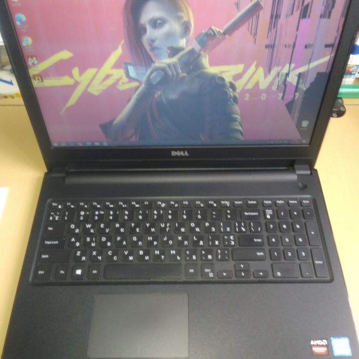Игровой ноутбук Dell 15 3567 как новый