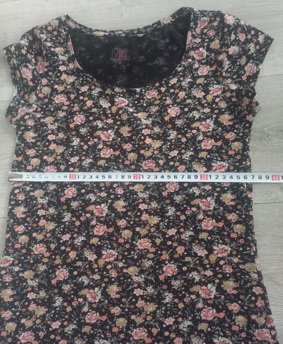 Bluzka, T-shirt nadruk w kwiaty roz. S/M