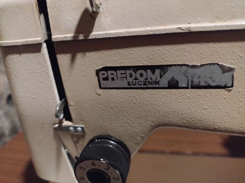 Maszyna do szycia predom łucznik 451 prl