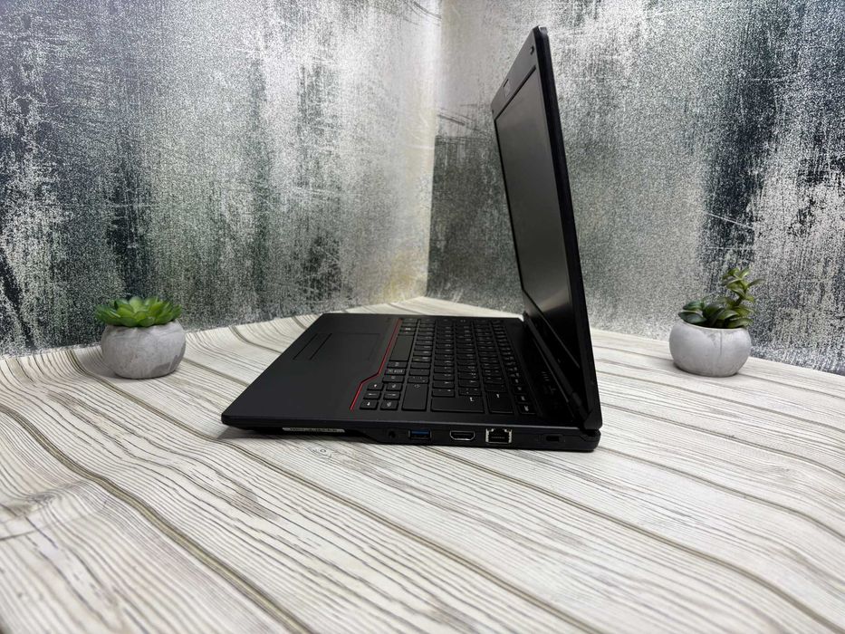 Fujitsu LifeBook E449 14\i3-7020U\8GB\SSD256GB\2020рік\Type-c\ГАРАНТІЯ