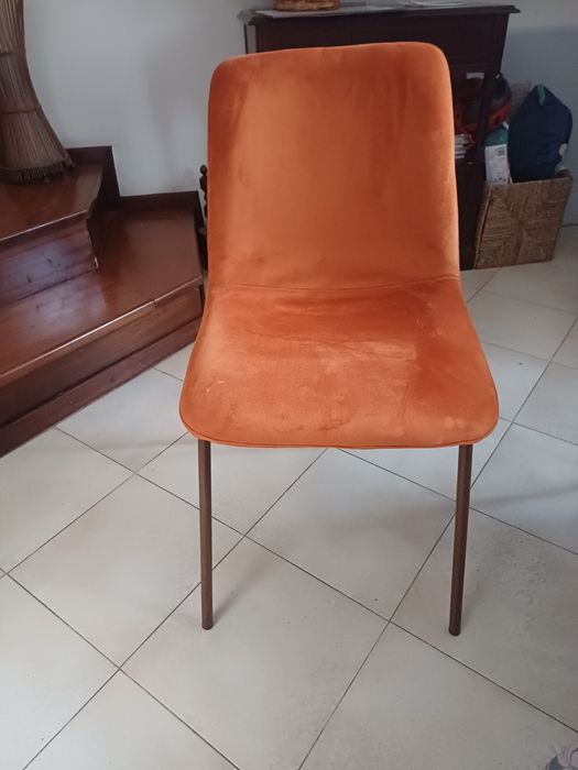 Vendo  cadeiras (apenas aos pares)