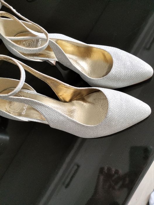 Srebrne buty ślubne 39