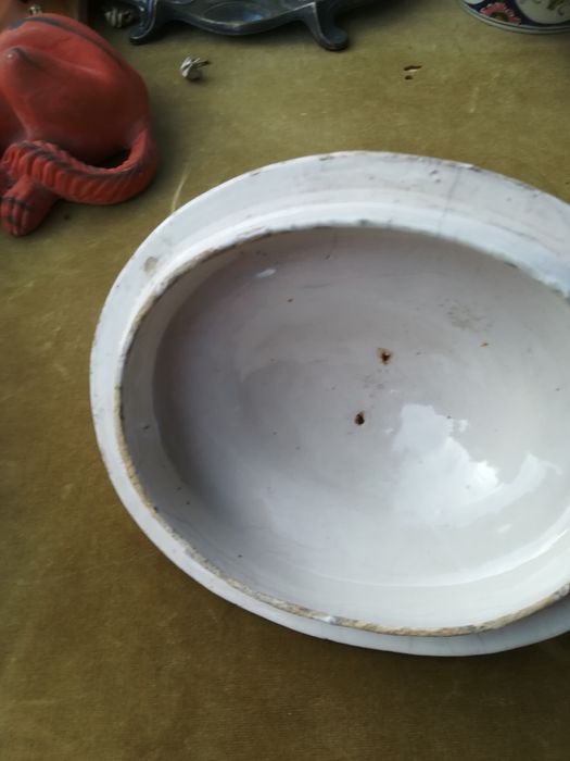 Antiga terrina de faiança de Coimbra pequena